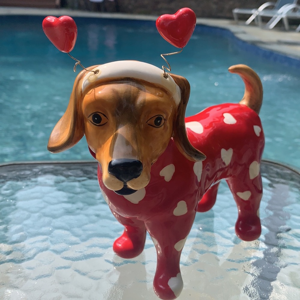 New Blue Sky Clayworks Love Beagle Tabletop